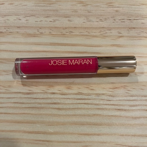 JOSIE MARAN Other - Josie Maran Lip Gloss 2.95 ml— Shade Play Date